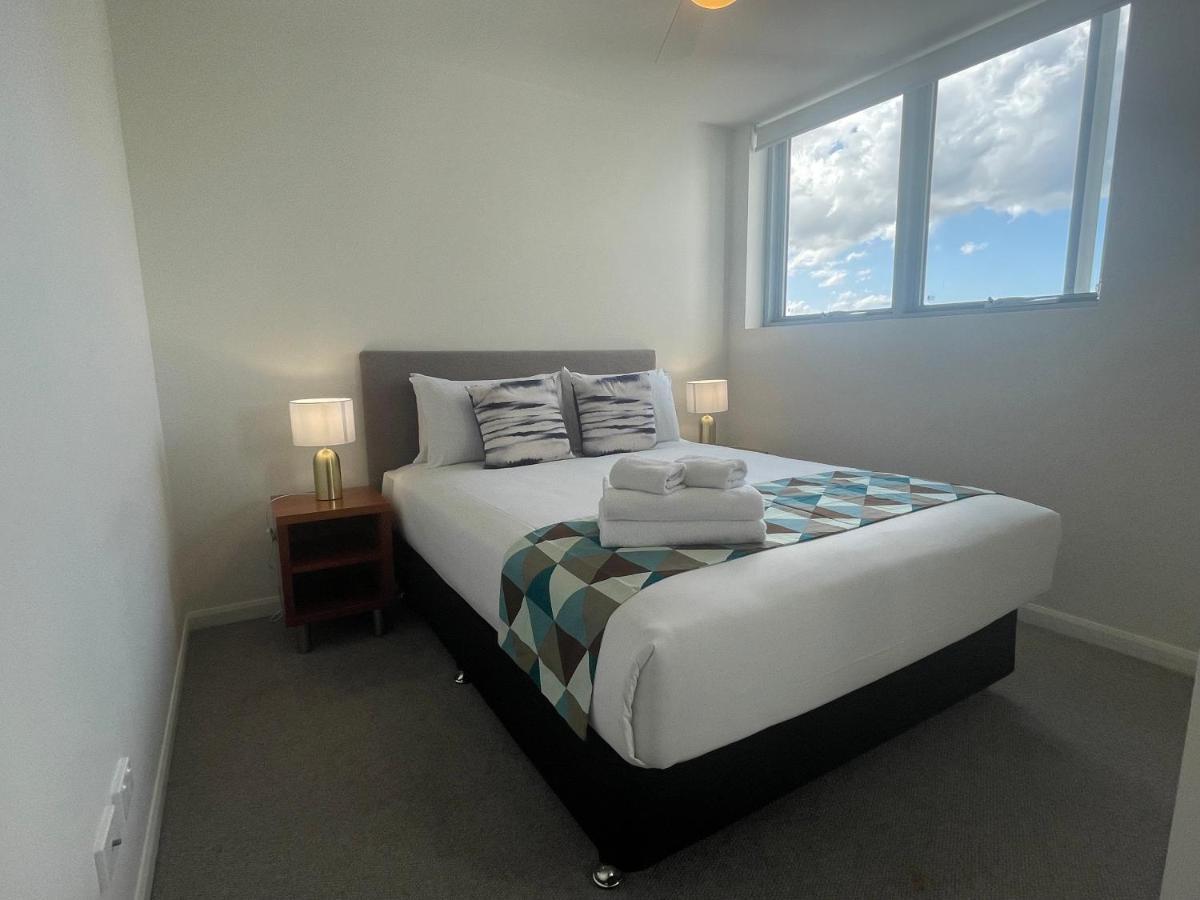Serenity Surfers Paradise Gold Coast Exterior photo